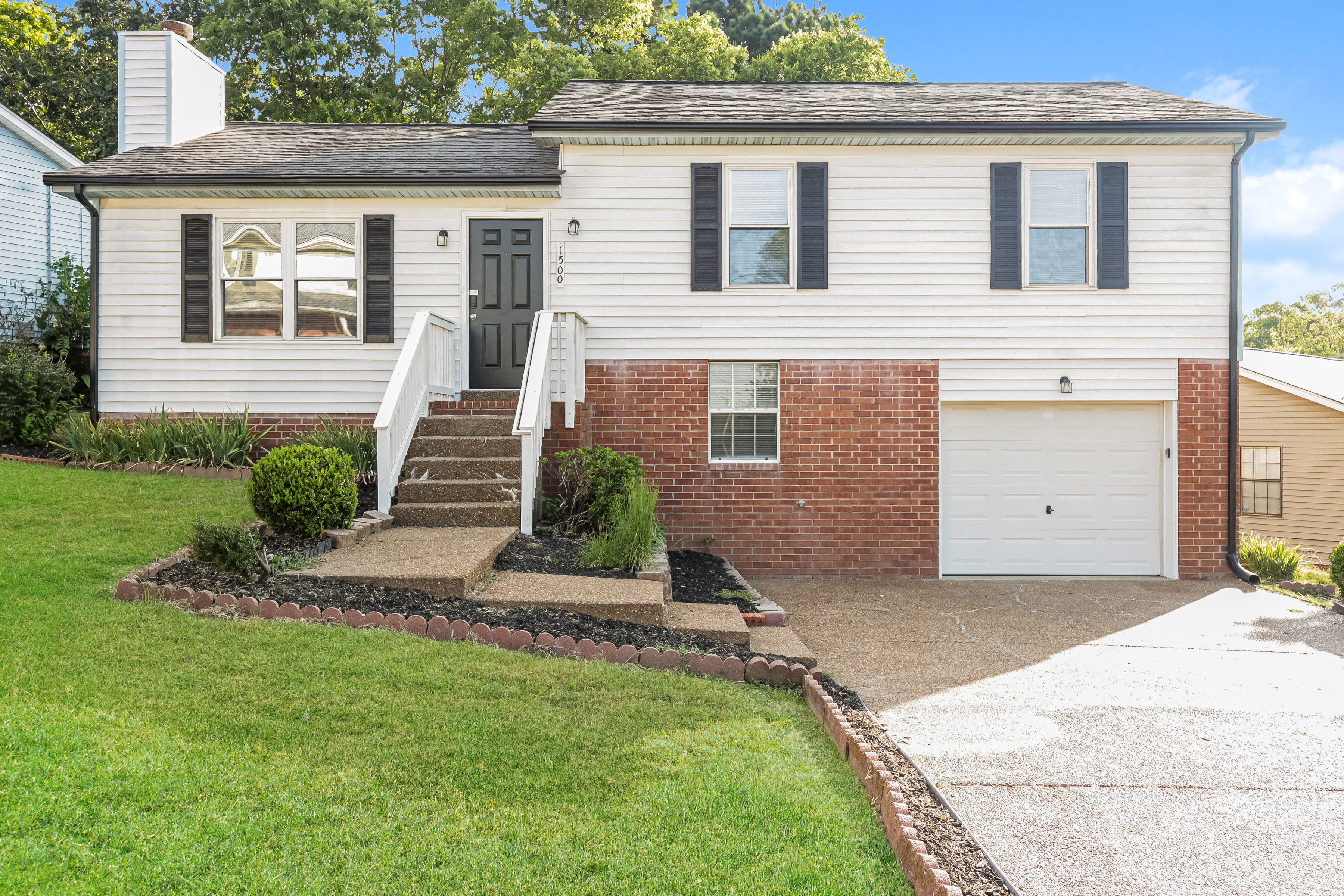 1500 RICE HILL CT ANTIOCH, TN 37013